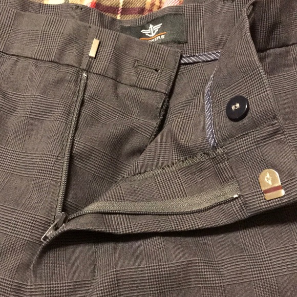 38x29. Dockers - Picture 2 of 4
